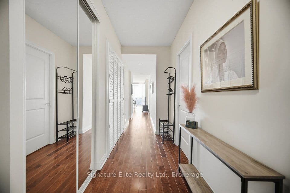 1055 Southdown Road 1501, Mississauga, ON L5J 0A3 – photo 3