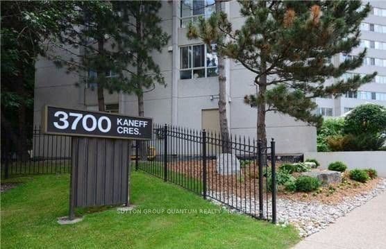 3700 Kaneff Crescent 808, Mississauga, ON L5A 4B8 – main photo