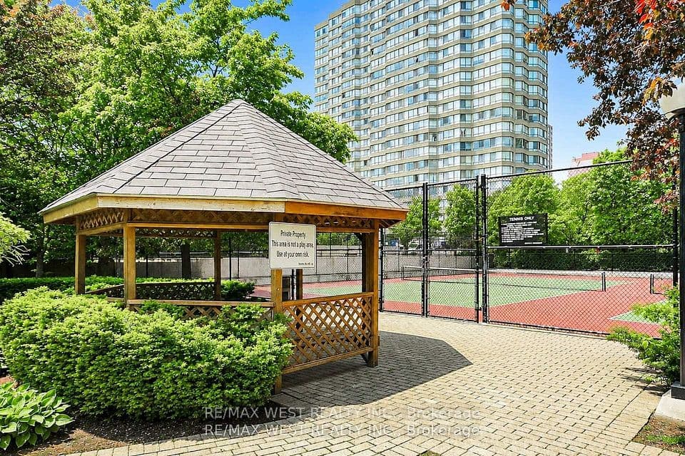 55 Elm Drive W 1801, Mississauga, ON L5B 3Z3 – photo 3