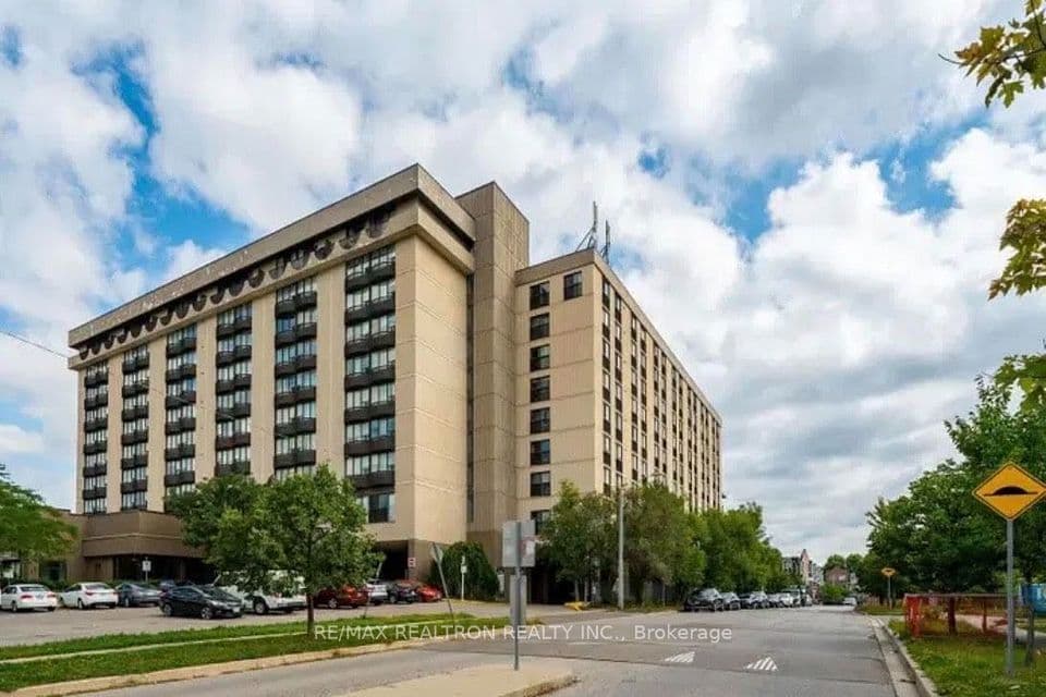 2737 Keele Street 708, Toronto, ON M3M 2E9 – main photo