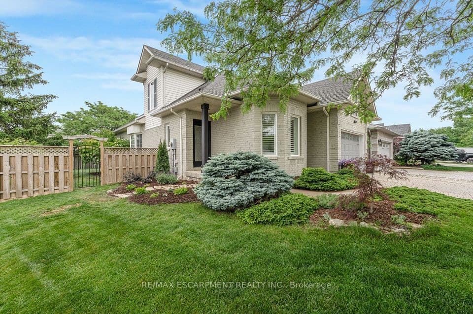 4014 Jarvis Crescent, Burlington, ON L7M 4K1 – main photo