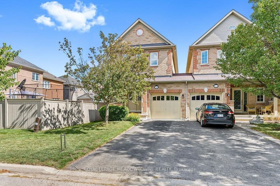 19 Goldham Way, Halton Hills, ON L7G 0B2 – main photo