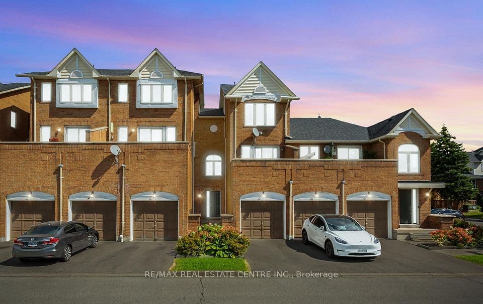 45 Bristol Road E 68, Mississauga, ON L4Z 3P5 – main photo