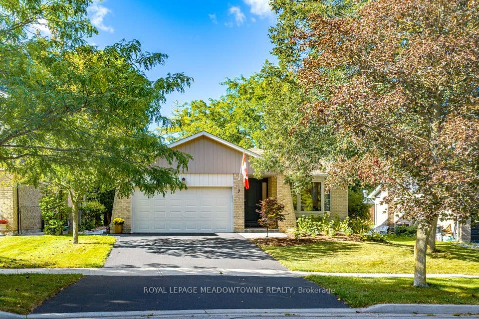 7 Terry Court, Halton Hills, ON L7G 1P4 – photo 2