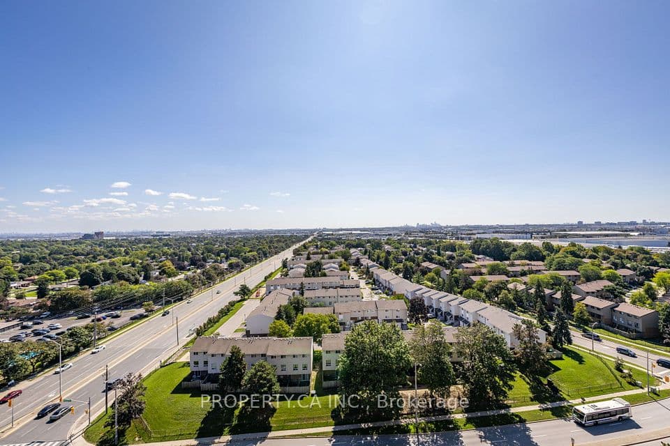 3 Lisa Street 1610, Brampton, ON L6T 4A2 – main photo
