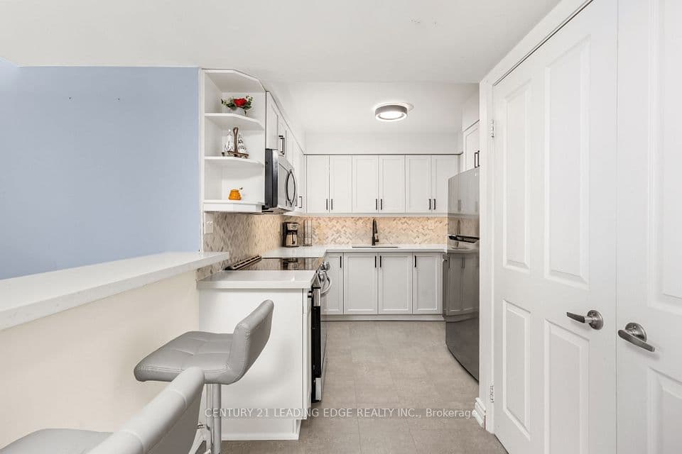 2199 Sixth Line 206, Oakville, ON L6H 5V3 – photo 3