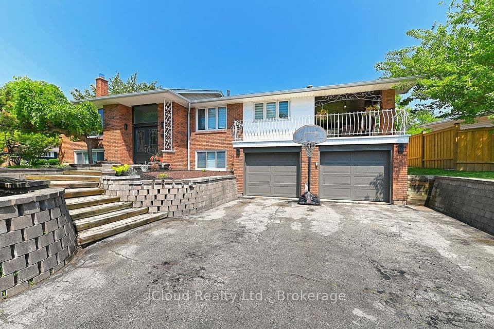 2101 Parkway Drive, Burlington, ON L7P 1S5 – main photo