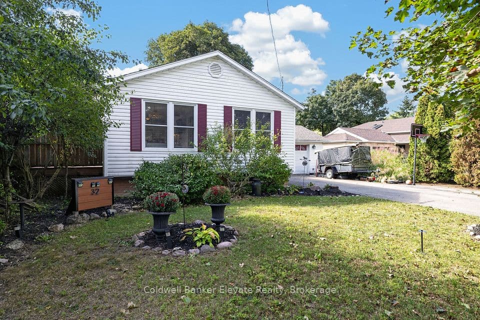 32 Chelvin Drive, Halton Hills, ON L7G 4P9 – photo 3
