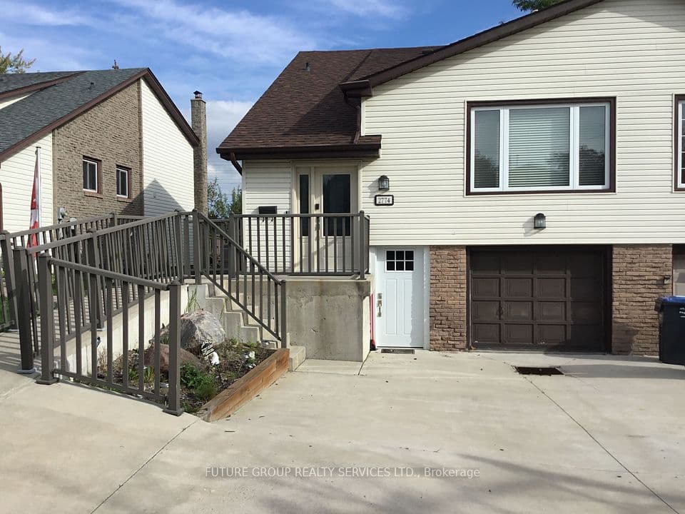 2774 Bucklepost Crescent, Mississauga, ON L5N 1X5 – photo 2