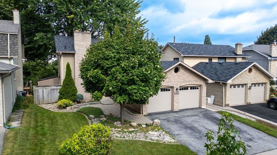 2161 Devlin Drive, Burlington, ON L7P 3C6 – photo 3