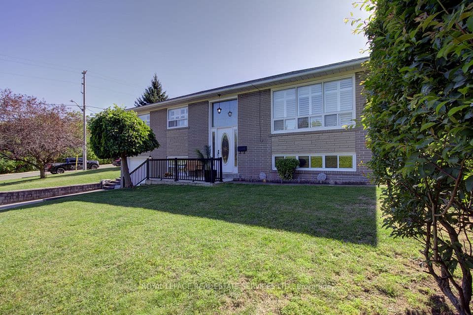 146 Vista Drive, Mississauga, ON L5M 2E6 – photo 3