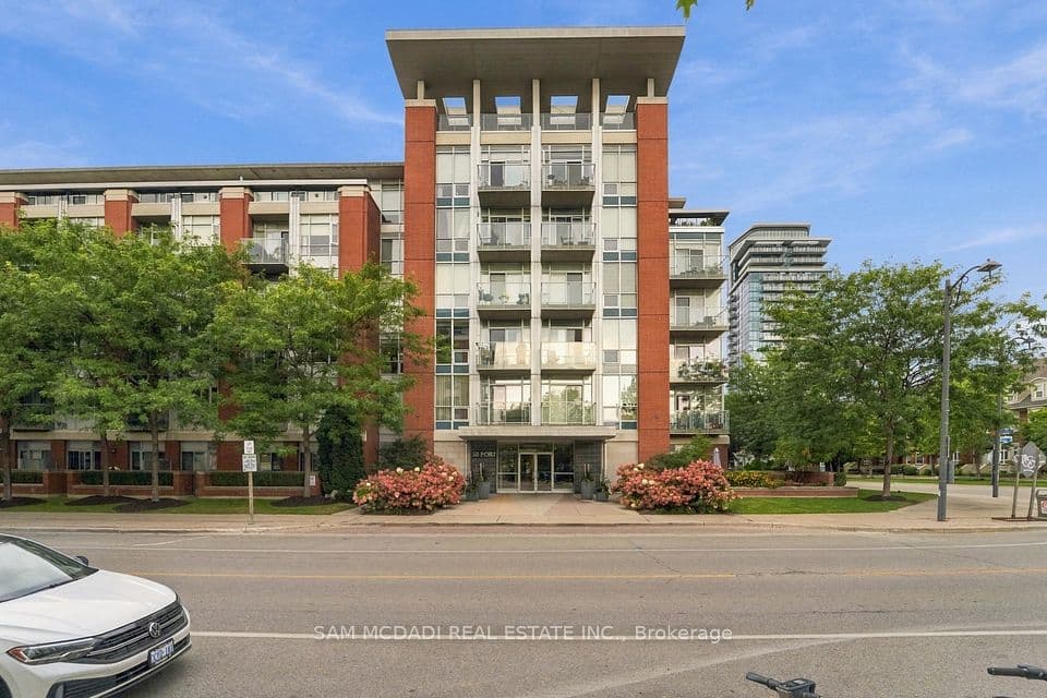 80 Port Street E 107, Mississauga, ON L5G 4V6 – main photo