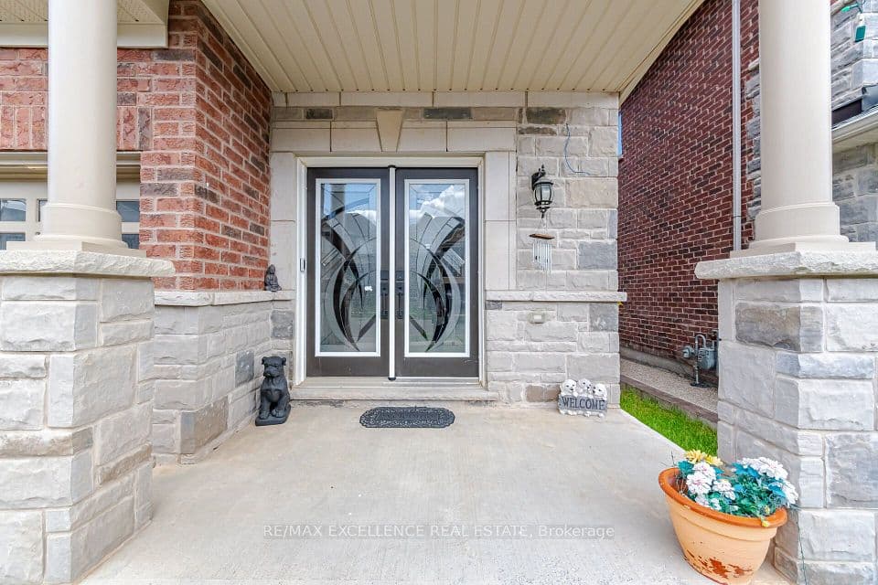 32 Branigan Crescent, Halton Hills, ON L7G 0N1 – photo 2