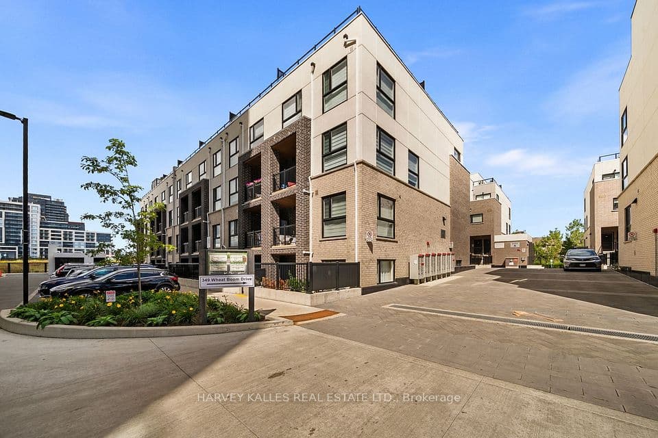 349 Wheat Boom Drive 324, Oakville, ON L6H 7X5 – main photo