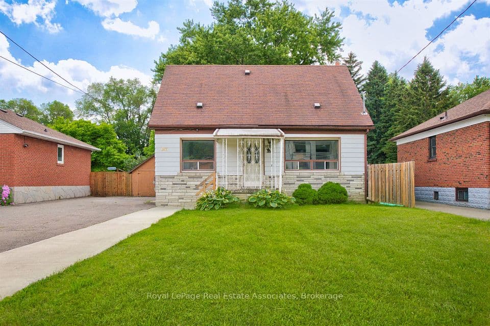 1072 Orchard Road, Mississauga, ON L5E 2N9 – photo 2