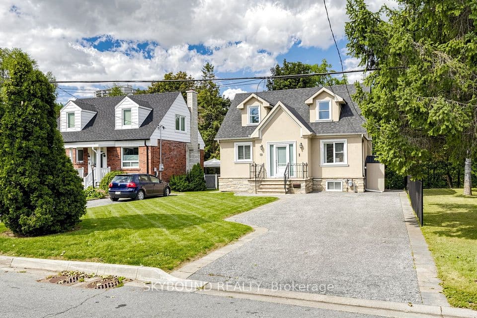 19 Riverview Heights, Toronto, ON M9P 2N3 – photo 3