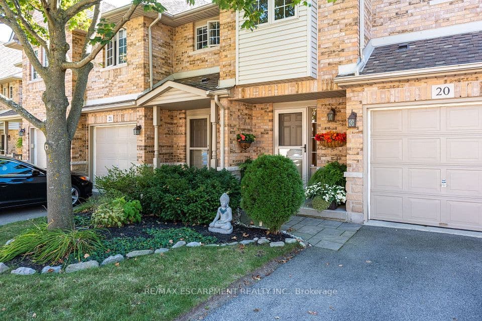 1276 Silvan Forest Drive 20, Burlington, ON L7M 4V8 – photo 3