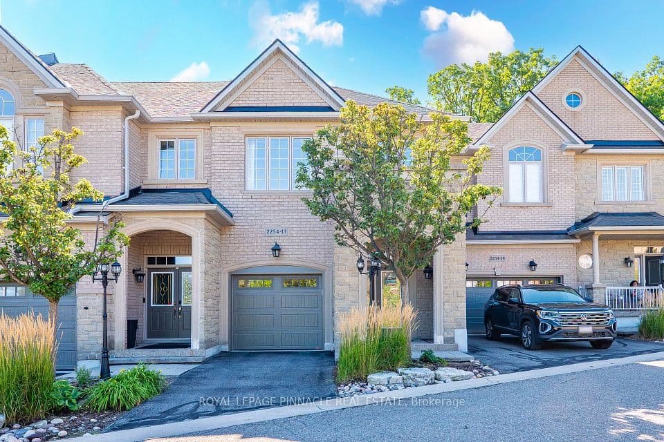 2254 Rockingham Drive 13, Oakville, ON L6H 7H8 – photo 2