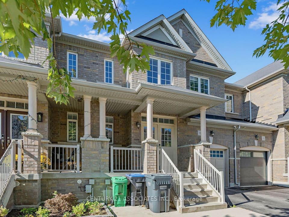 28 Yellow Sorrel Road, Brampton, ON L6R 3V7 – photo 2