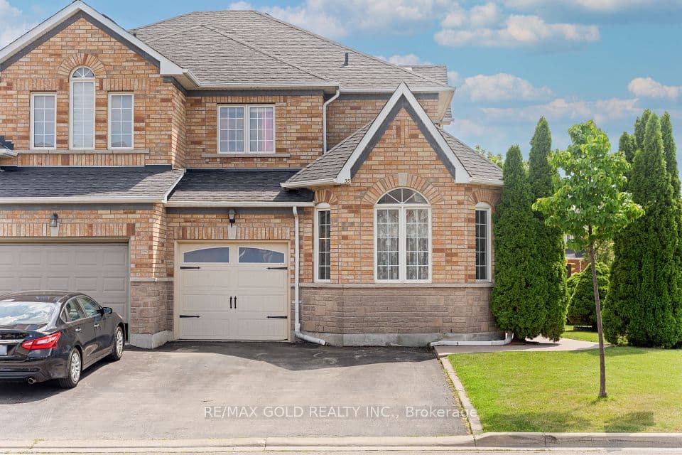 35 Goreridge Crescent, Brampton, ON L6P 1P2 – photo 3