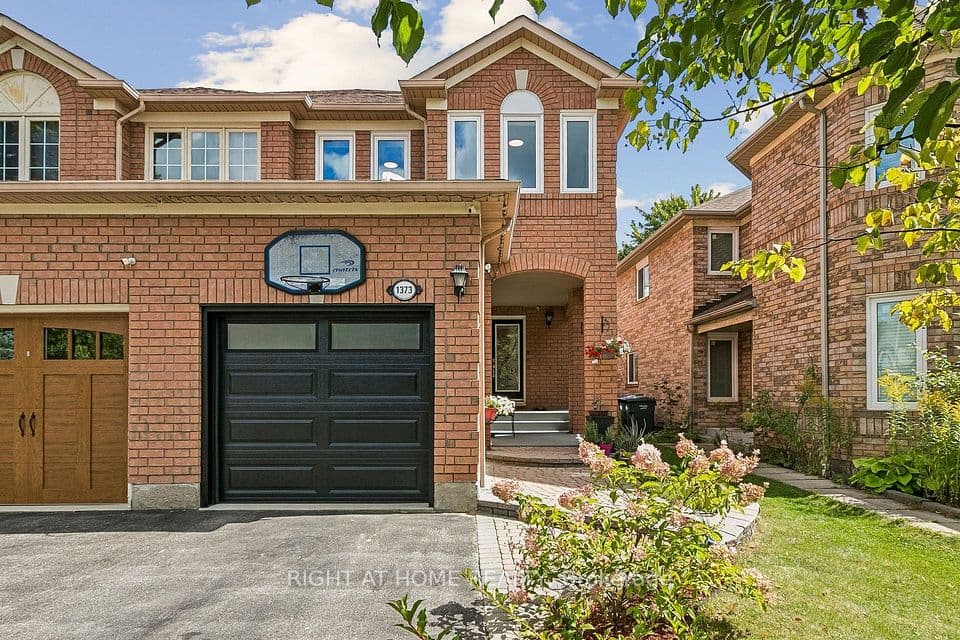 1373 Quest Circle, Mississauga, ON L5N 8B5 – photo 2