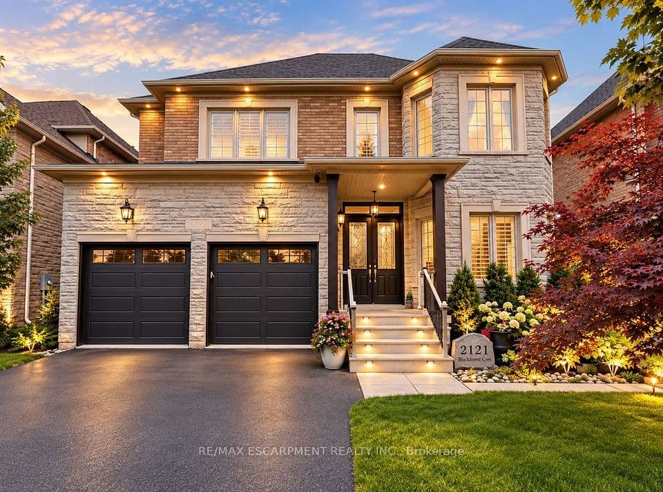 2121 Blackforest Crescent, Oakville, ON L6M 4T6 – photo 3