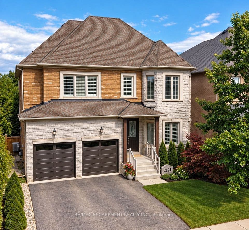 2121 Blackforest Crescent, Oakville, ON L6M 4T6 – main photo
