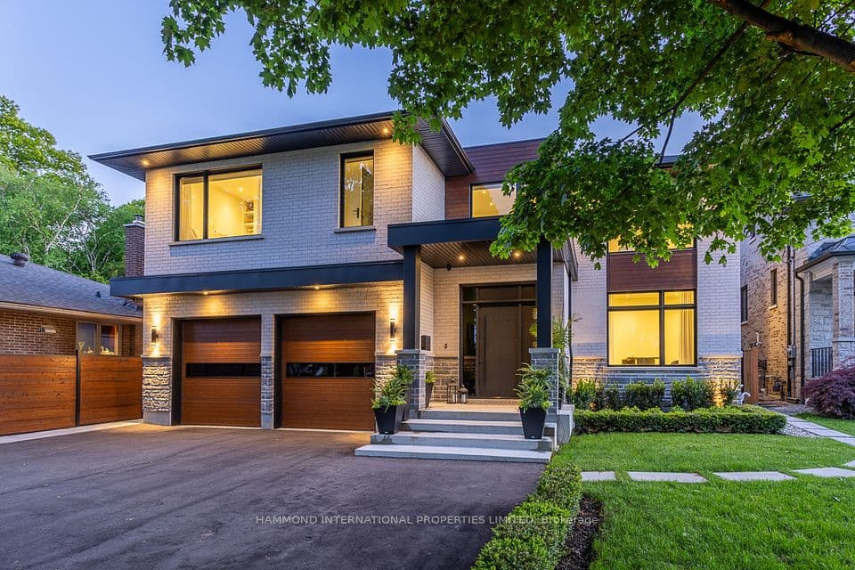 14 Penhale Drive, Toronto, ON M9P 2X4 – main photo
