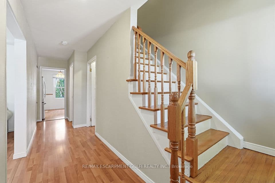 2277 Mountain Grove Avenue 39, Burlington, ON L7P 2H8 – photo 3