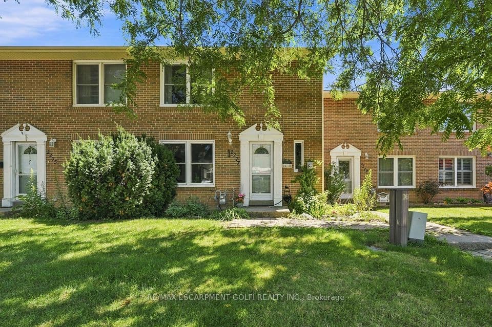 2277 Mountain Grove Avenue 39, Burlington, ON L7P 2H8 – main photo