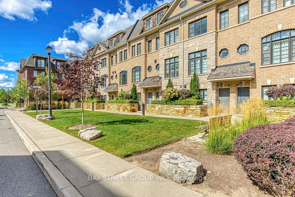 2172 Trafalgar Road #14, Oakville, ON L6H 0N3 – photo 2