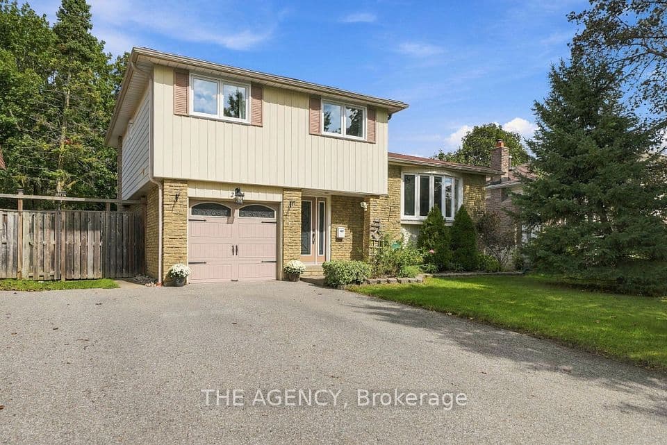 24 Jefferson Road, Brampton, ON L6S 2G8 – main photo