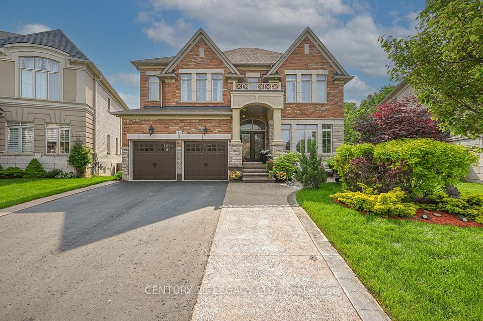 34 Cannington Crescent, Brampton, ON L6X 2Y5 – main photo