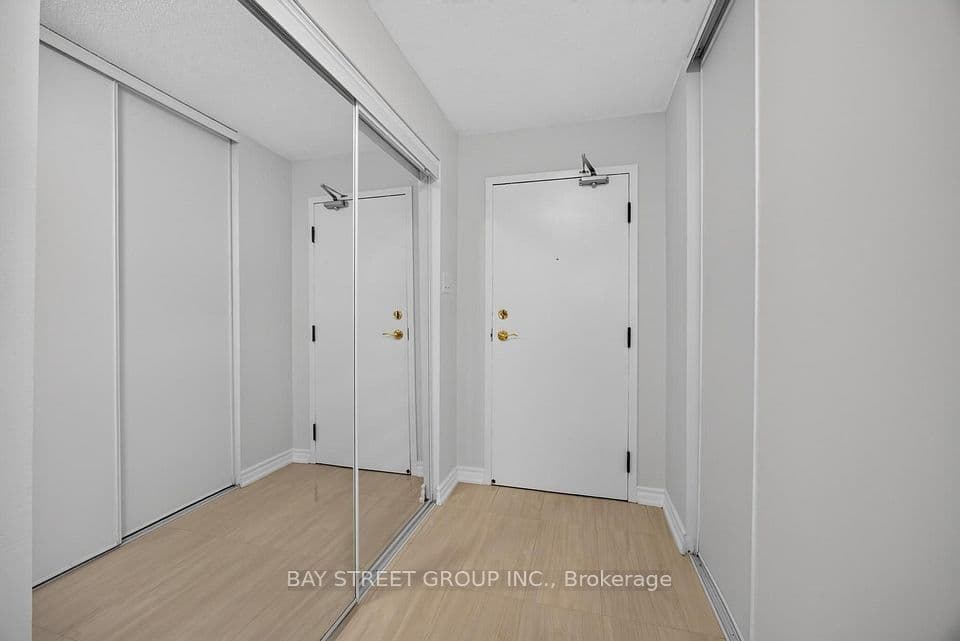 400 Webb Drive 2203, Mississauga, ON L5B 3Z7 – photo 3
