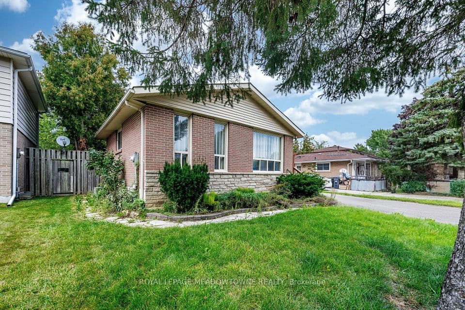 46 Reigate Avenue, Brampton, ON L6V 2E3 – photo 3