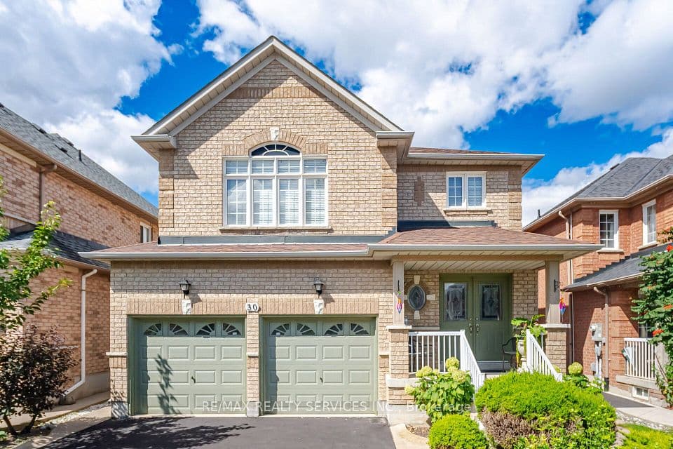 30 Maple Beach Crescent, Brampton, ON L7A 2T8 – main photo