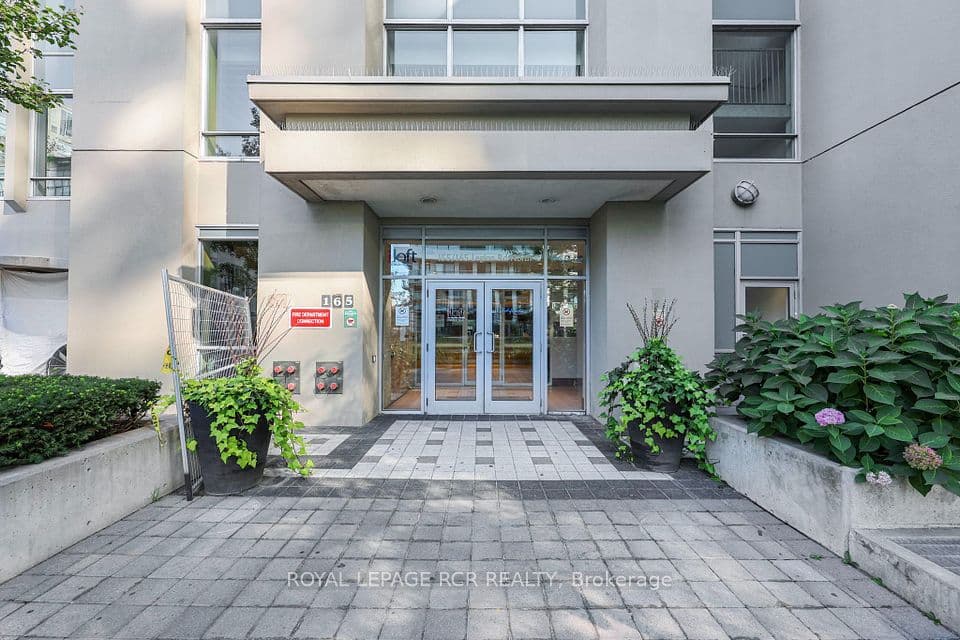 165 Legion Road N 1022, Toronto, ON M8Y 0B3 – photo 2