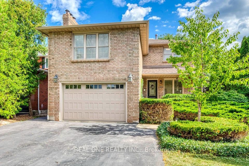 1384 Bramblewood Green, Oakville, ON L6M 2R5 – main photo
