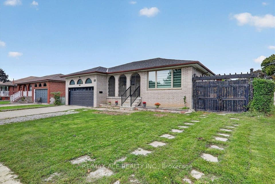 124 Honeywood Road, Toronto, ON M3N 1B4 – photo 3