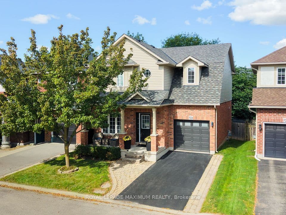 5221 Garland Crescent, Burlington, ON L7L 7K9 – main photo