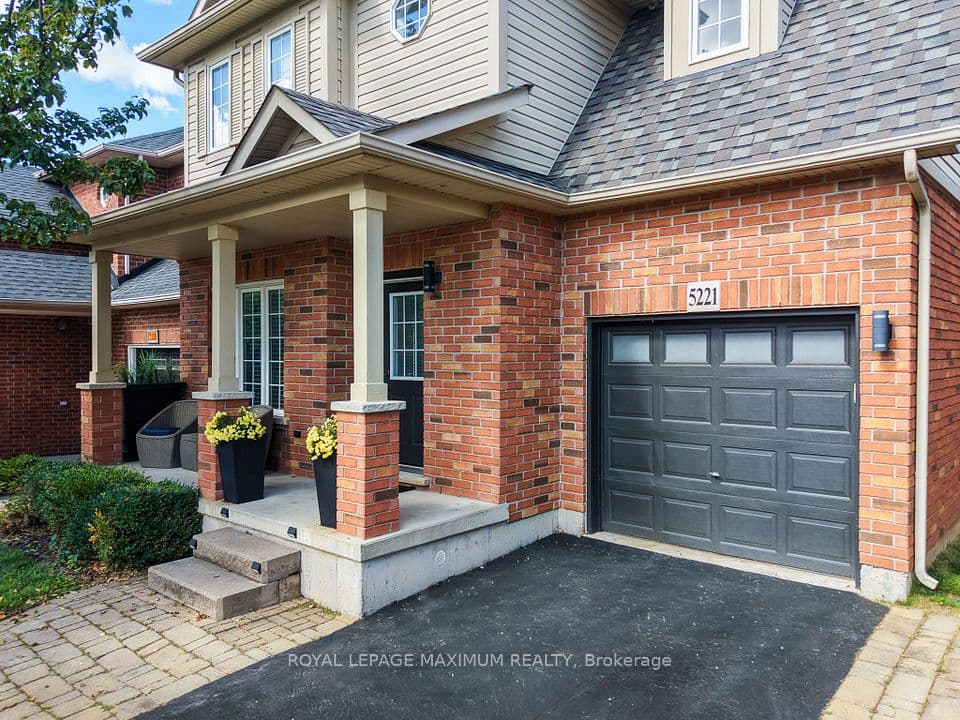 5221 Garland Crescent, Burlington, ON L7L 7K9 – photo 3