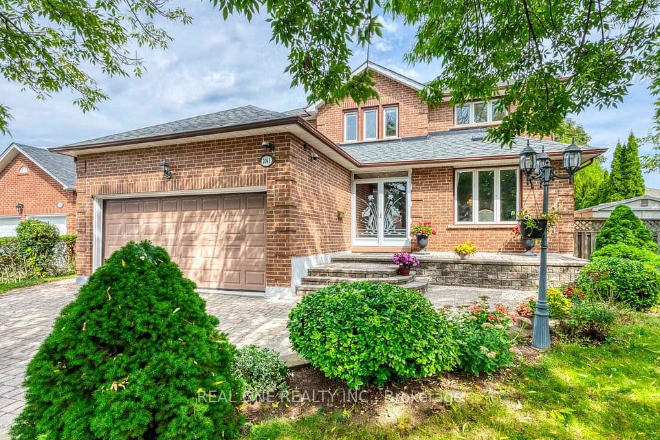 2041 Madden Boulevard, Oakville, ON L6H 3N9 – photo 2