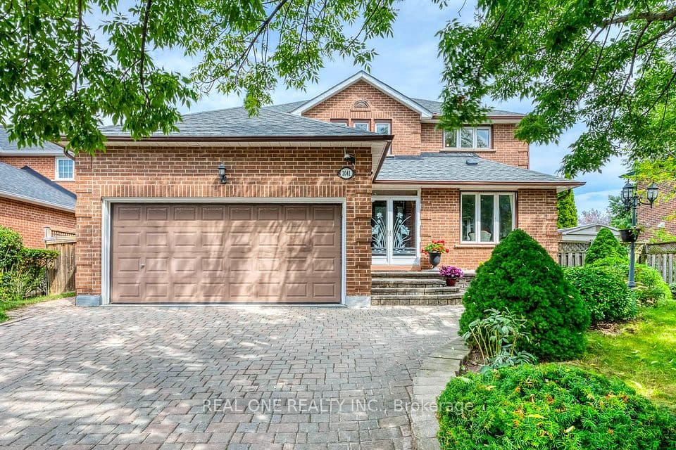 2041 Madden Boulevard, Oakville, ON L6H 3N9 – main photo