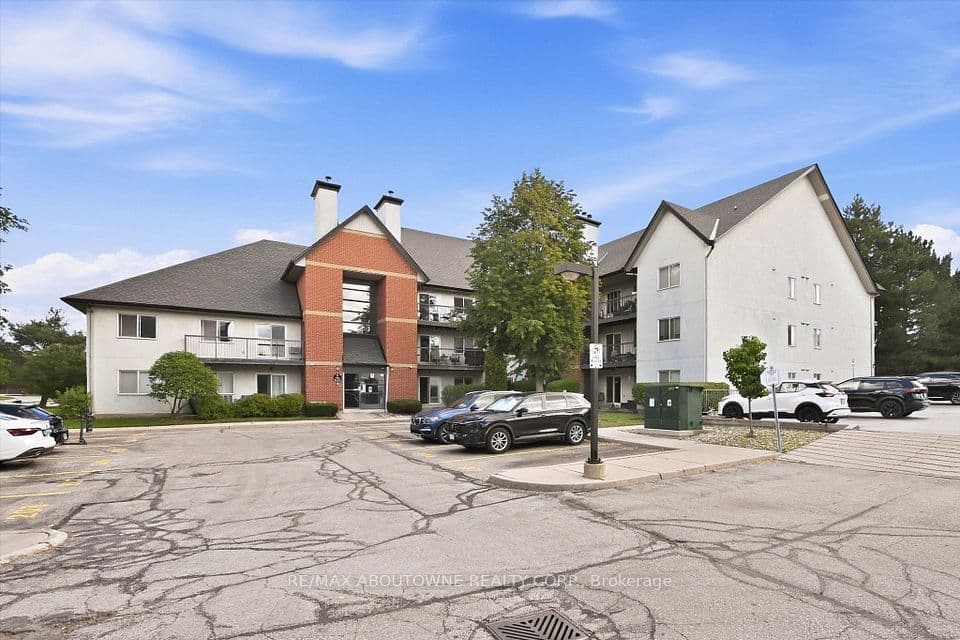 1450 Glen Abbey Gate 1121, Oakville, ON L6M 2V7 – main photo