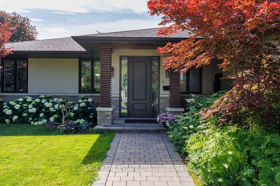 19 Oldham Road, Toronto, ON M9A 2B8 – photo 2