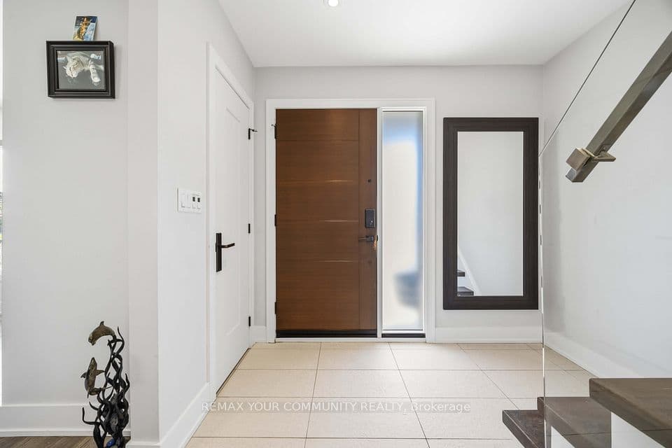 34 Walwyn Avenue, Toronto, ON M9N 3H5 – photo 2