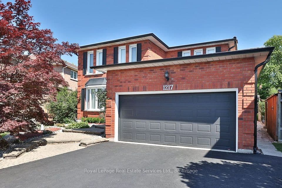 1217 Rosethorne Road, Oakville, ON L6M 1H5 – photo 2