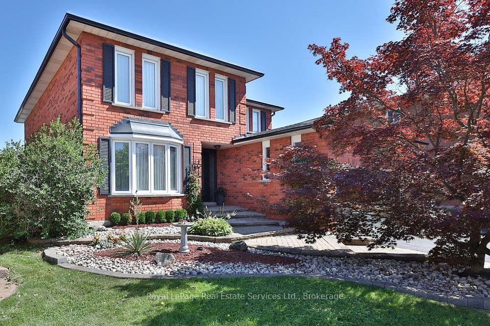 1217 Rosethorne Road, Oakville, ON L6M 1H5 – main photo