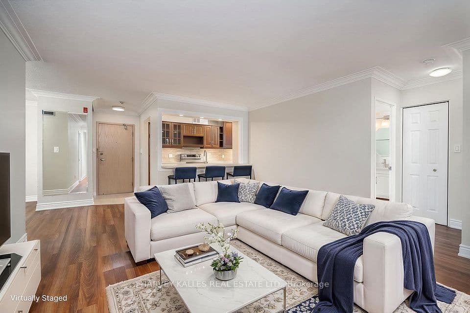 20 Southport Street 521, Toronto, ON M6S 4Y8 – main photo