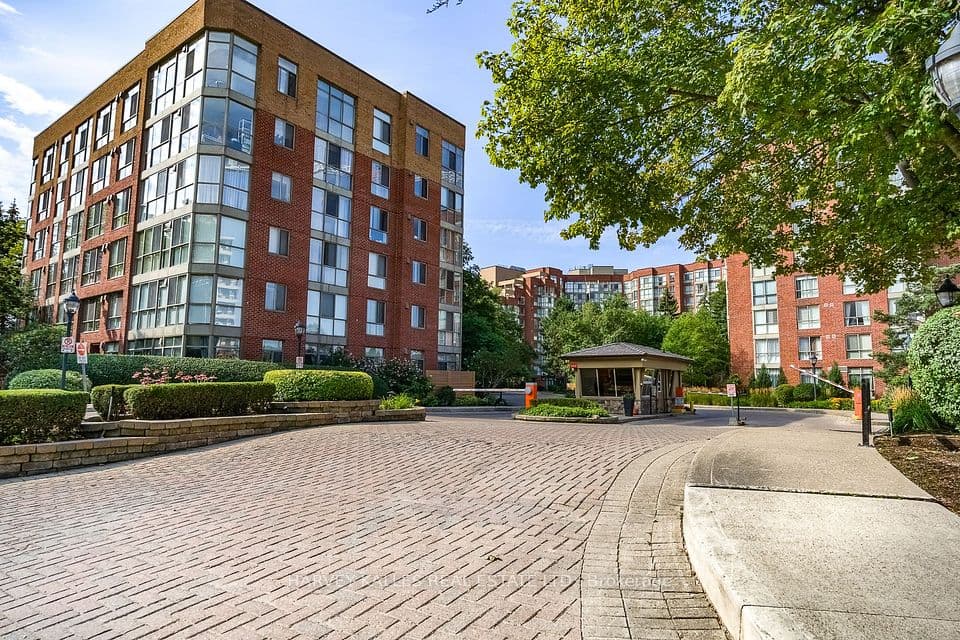 20 Southport Street 521, Toronto, ON M6S 4Y8 – photo 3